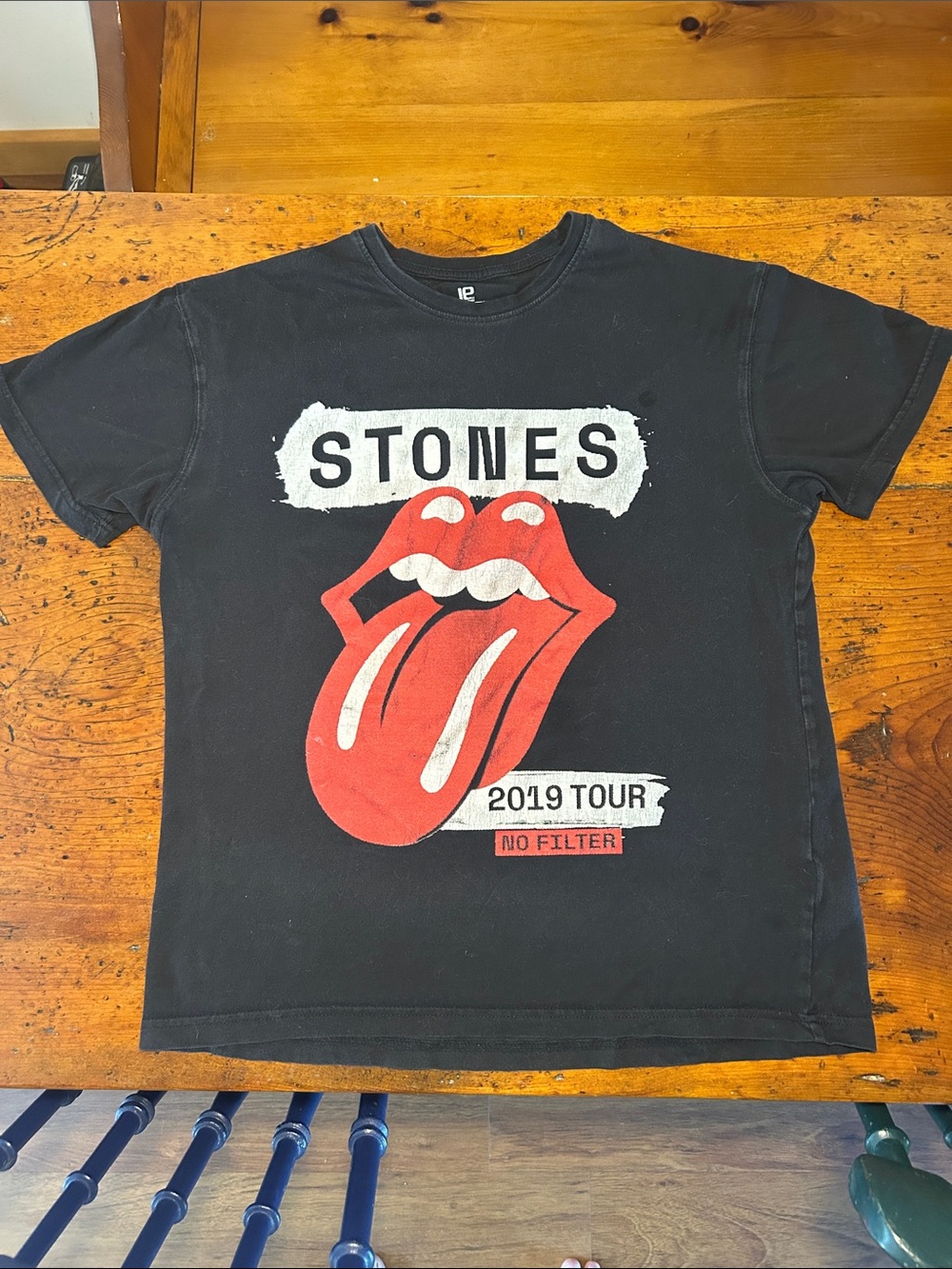 Black Rolling Stones “No Filter” concert tour Tee with Red Tongue Print